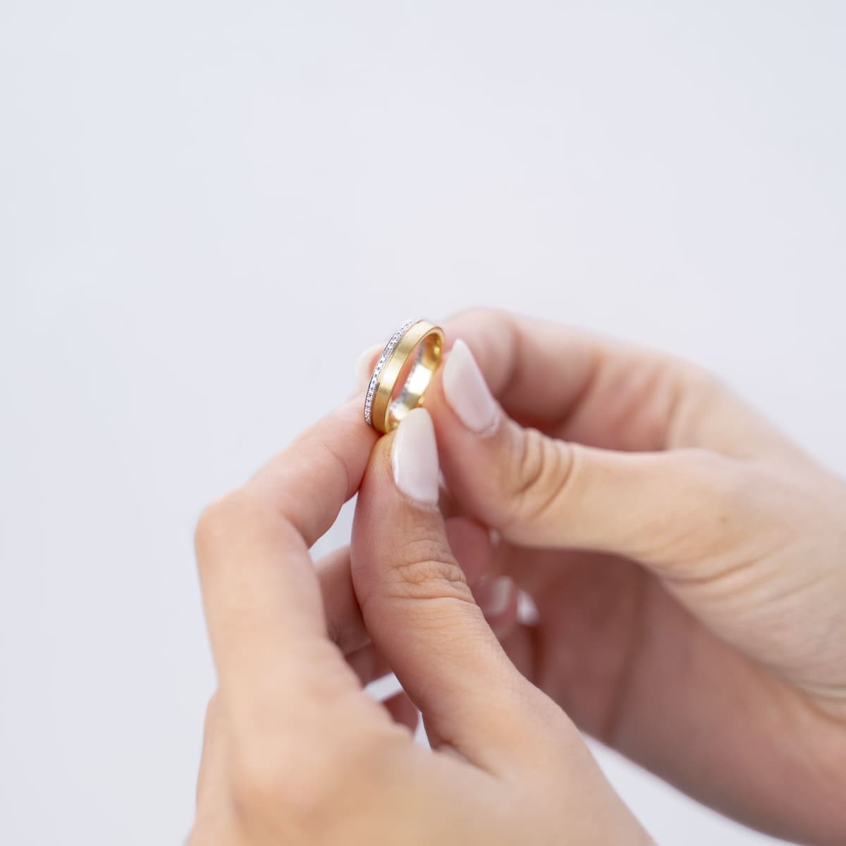 Women's Wedding Bands FACADORO Gold