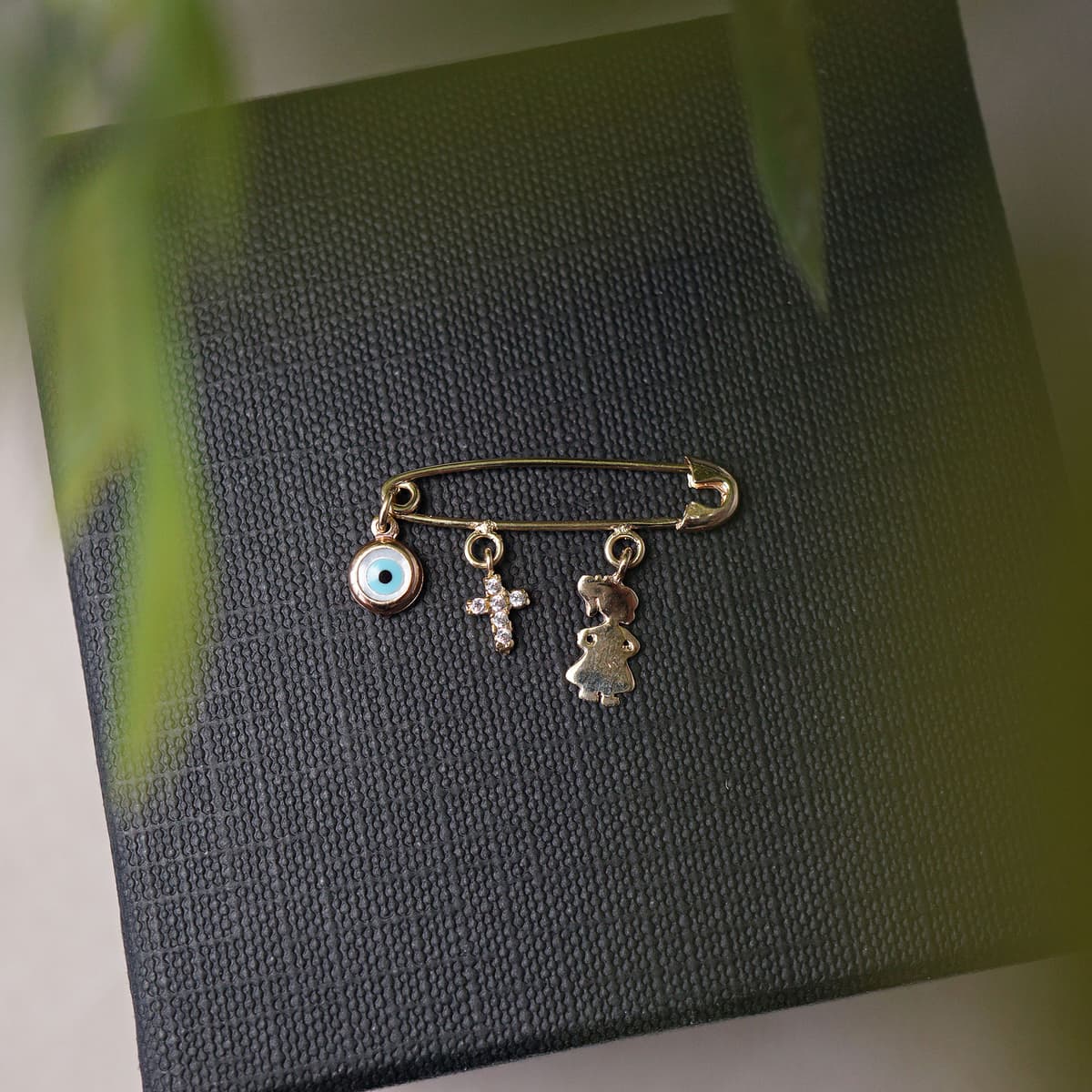 Boys' Safety Pins Gofas Gold