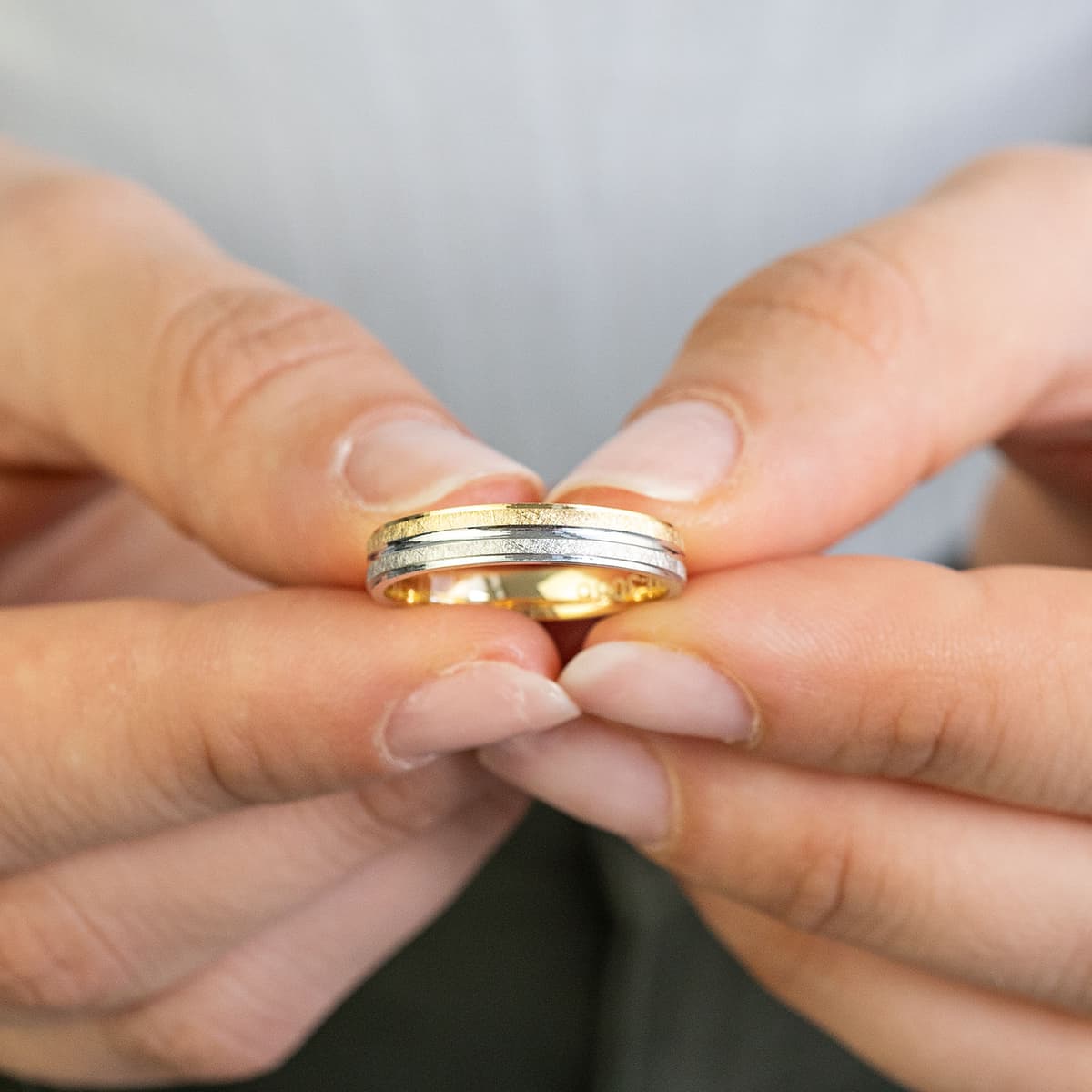 Women's Wedding Bands Gofas Gold