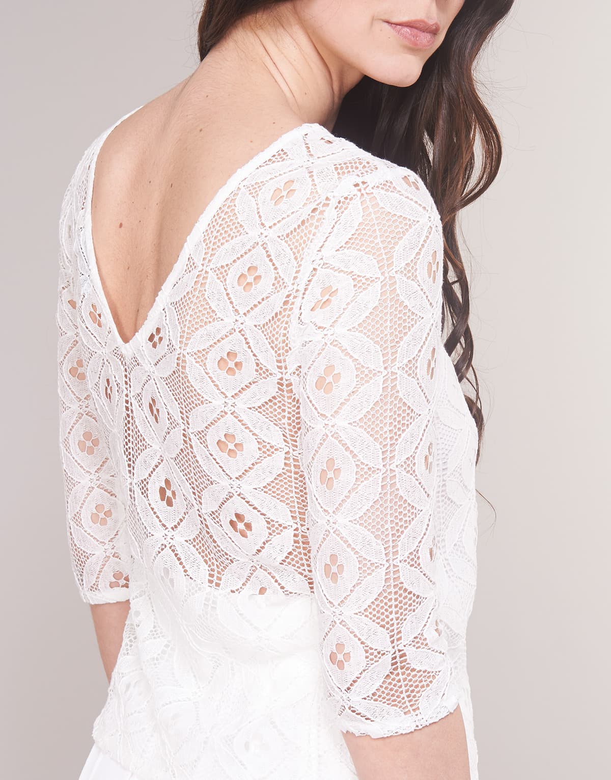 Women's T-Shirts Betty London White