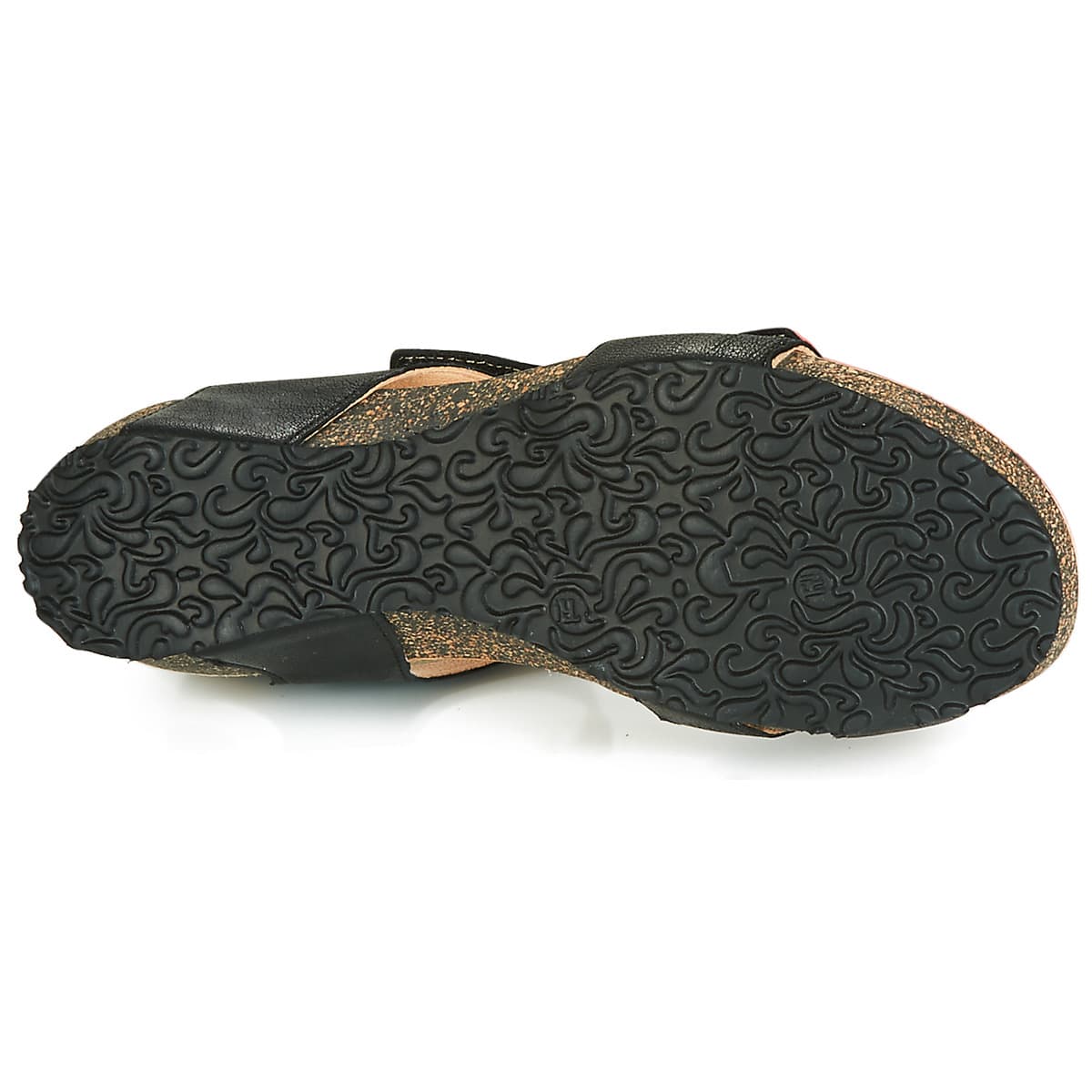 Women's Platforms Think Black