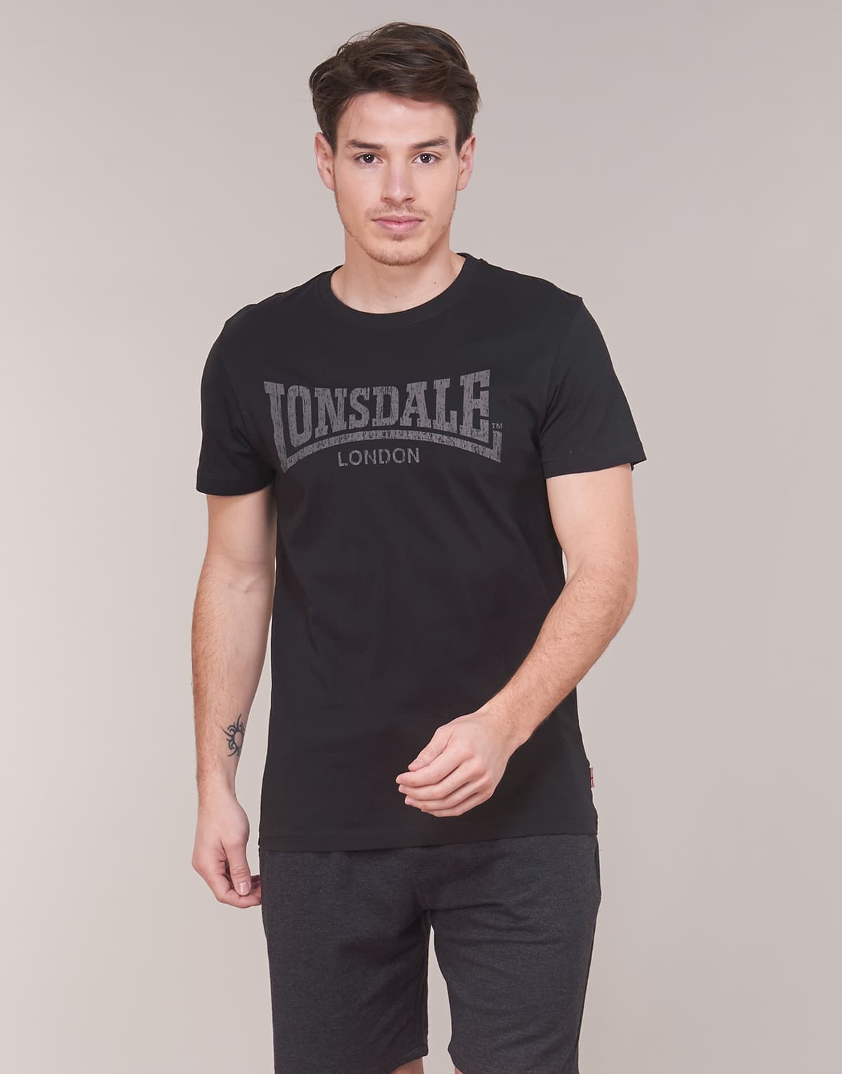 Men's T-Shirts Lonsdale Black