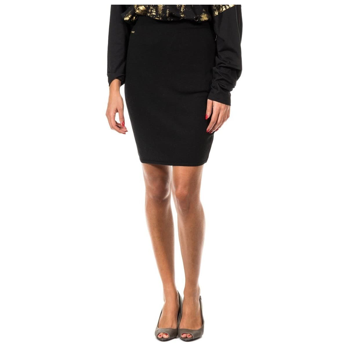 Women's Skirts Met Black