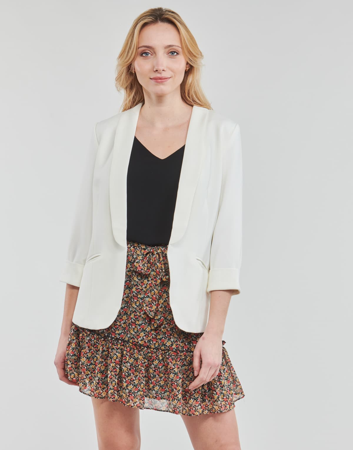 Women's Blazers Betty London White