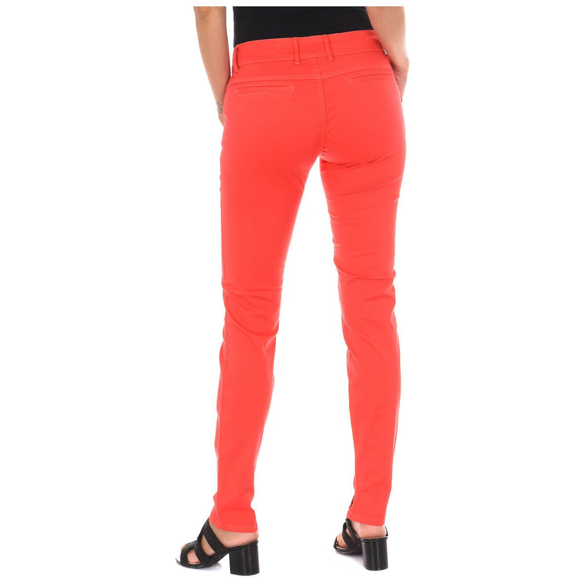 Women's Pants Met Red