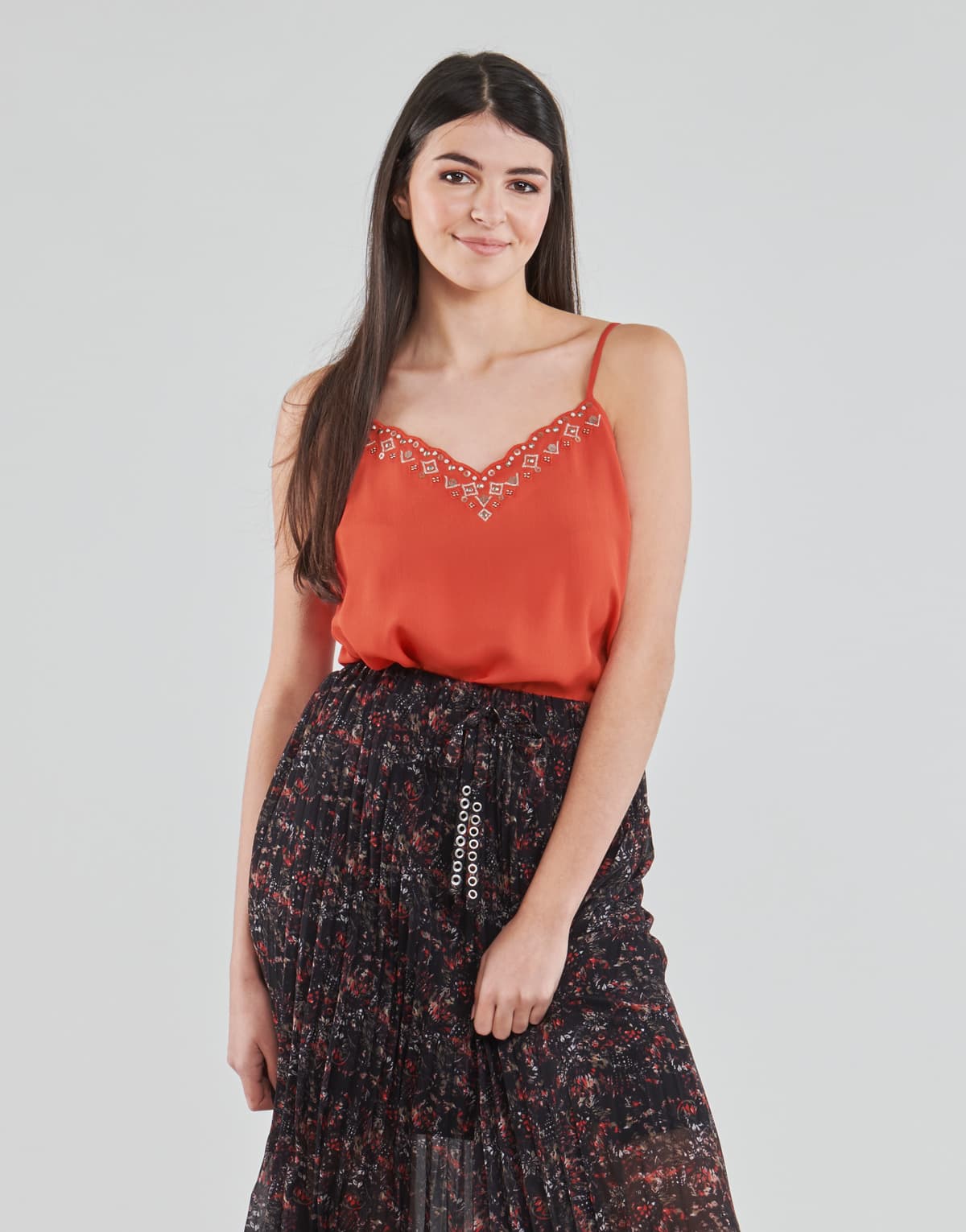 Women's Sleeveless Tops Ikks Red