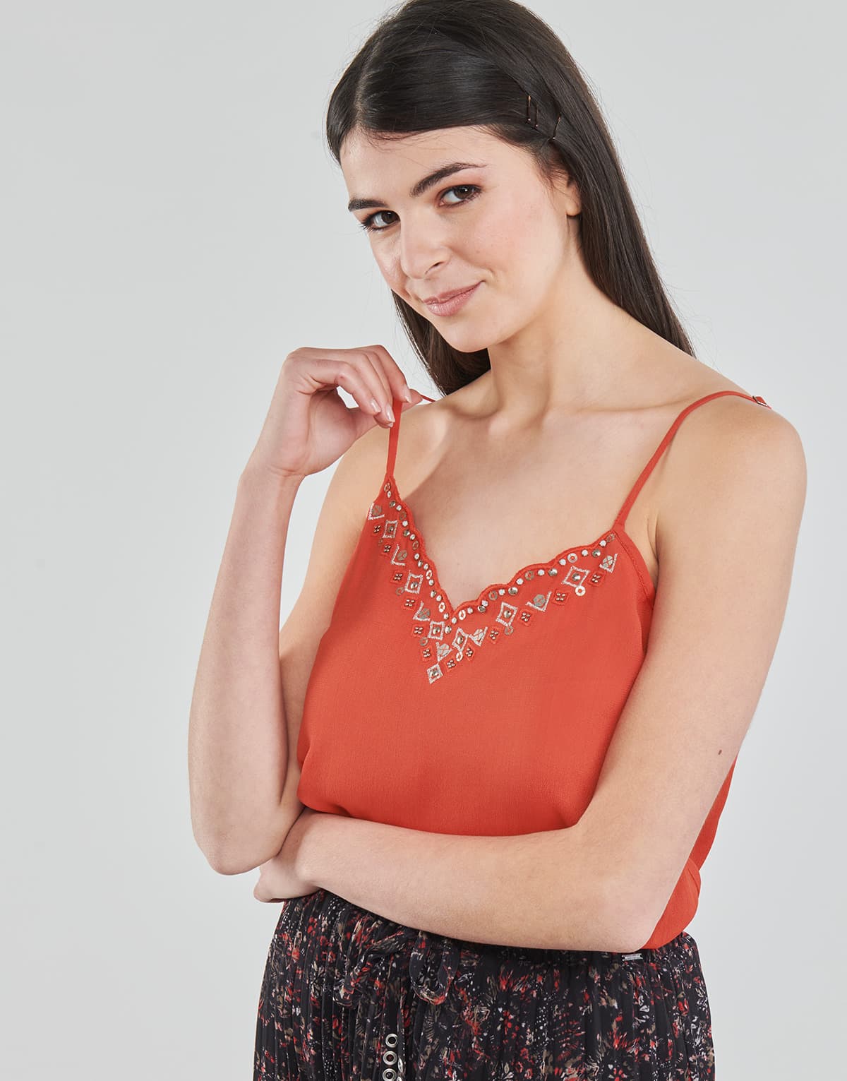 Women's Sleeveless Tops Ikks Red