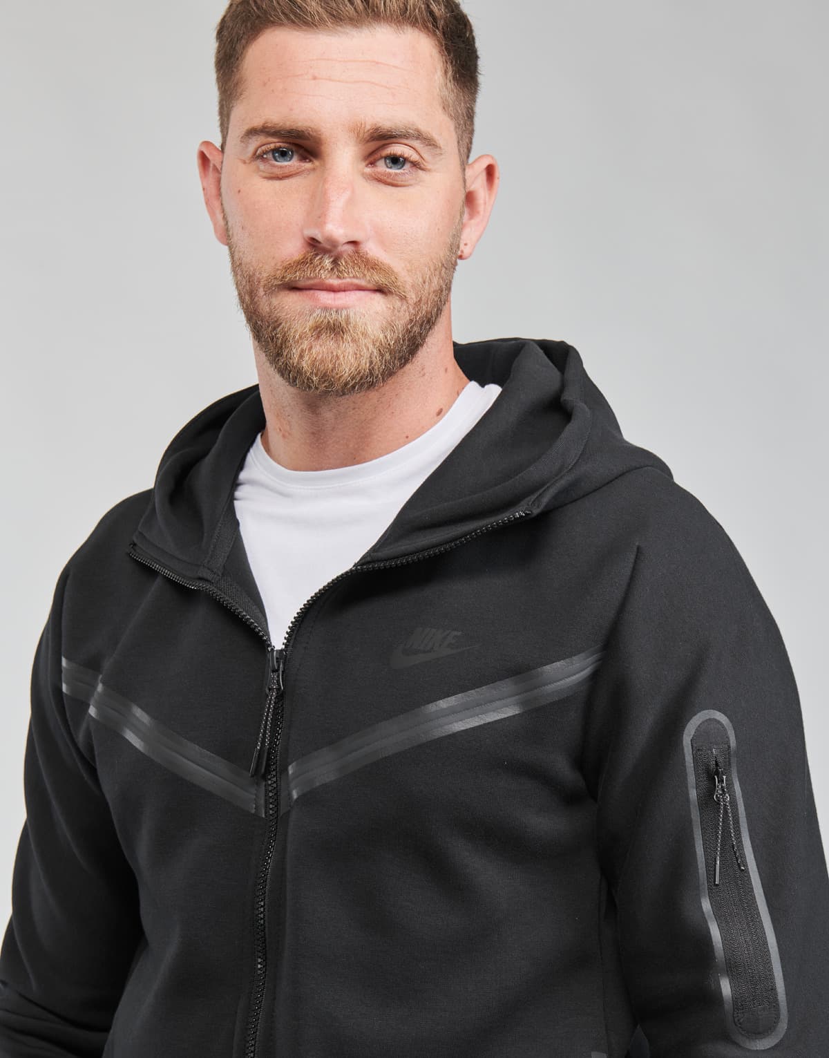 Men's Cardigans Nike Black