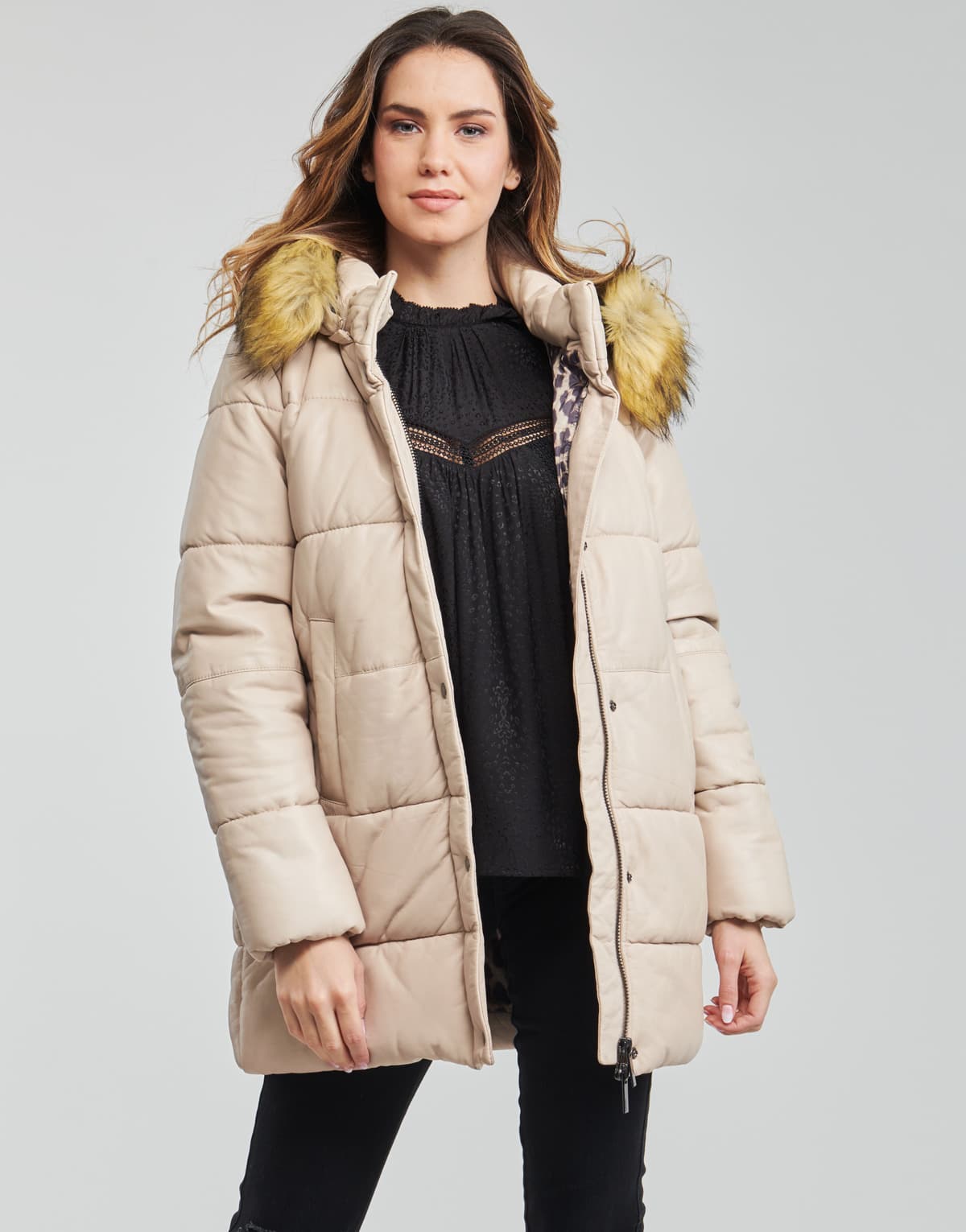 Women's Jackets Oakwood Beige