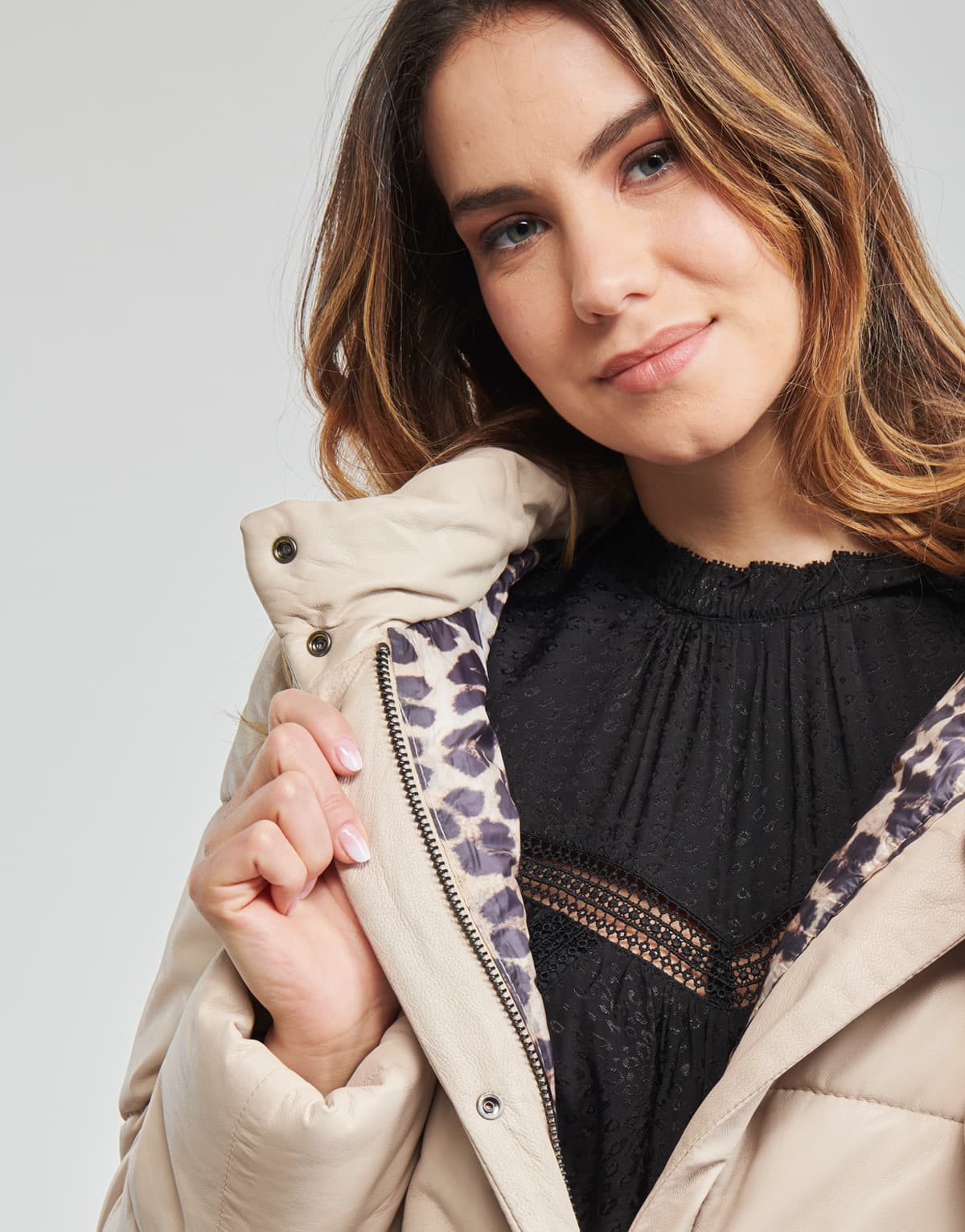 Women's Jackets Oakwood Beige