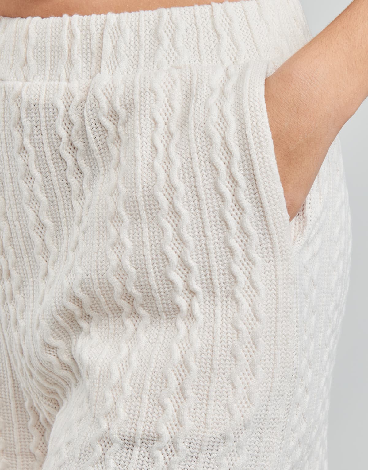 Women's Shorts Betty London Beige