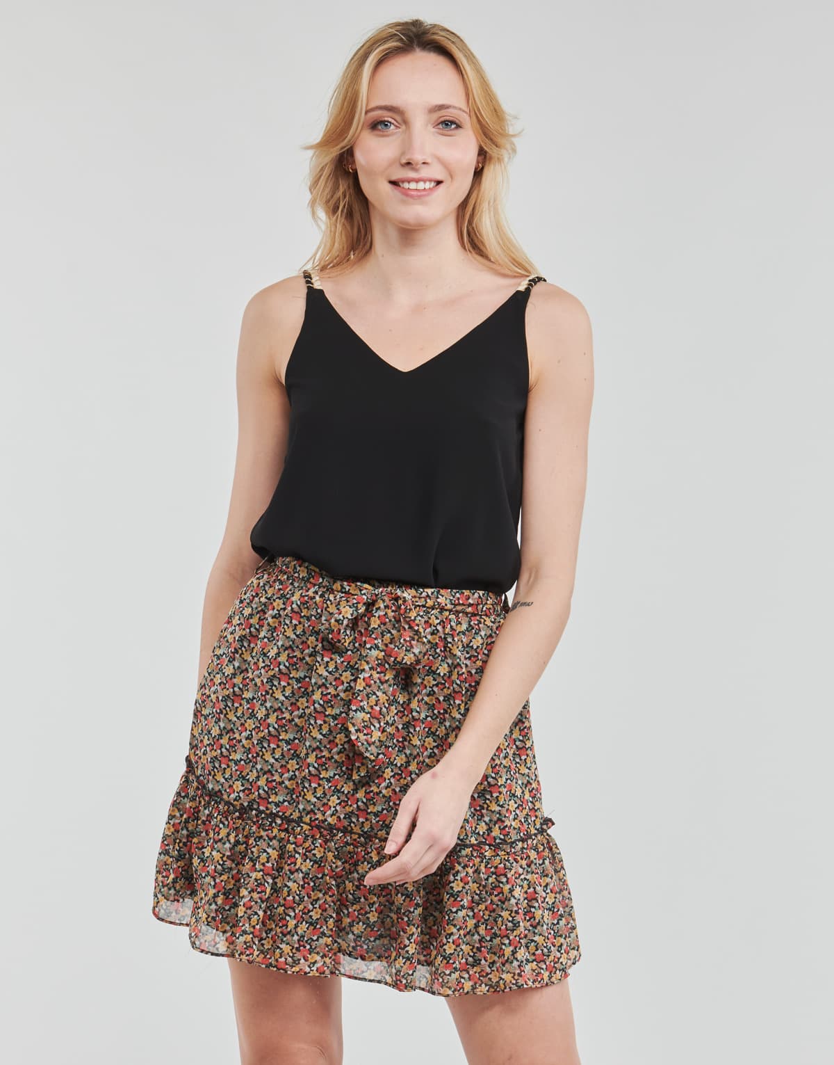 Women's T-Shirts Betty London Black