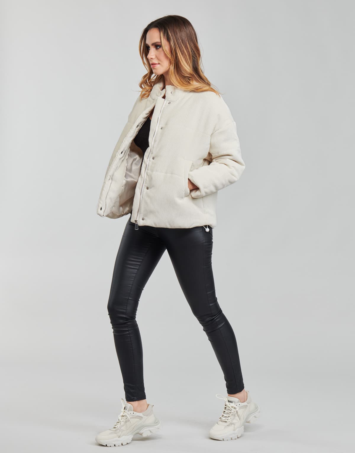 Women's Jackets Yurban White