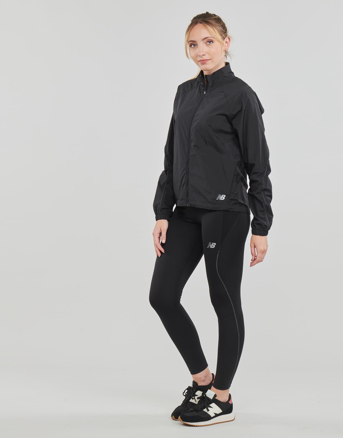Women's Windbreakers New Balance Black