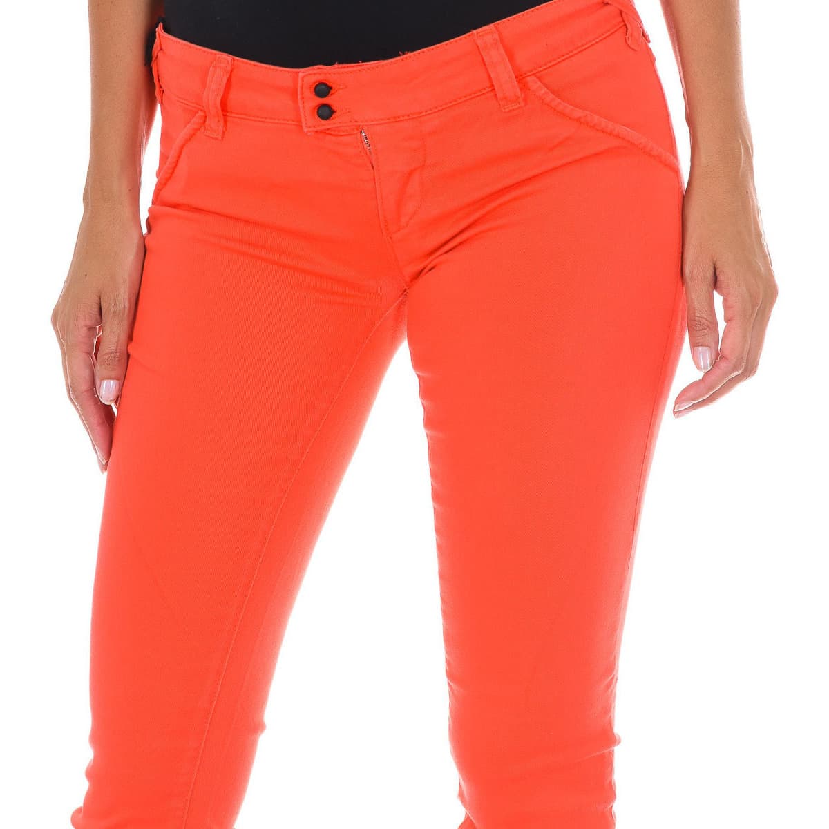 Women's Pants Met Red