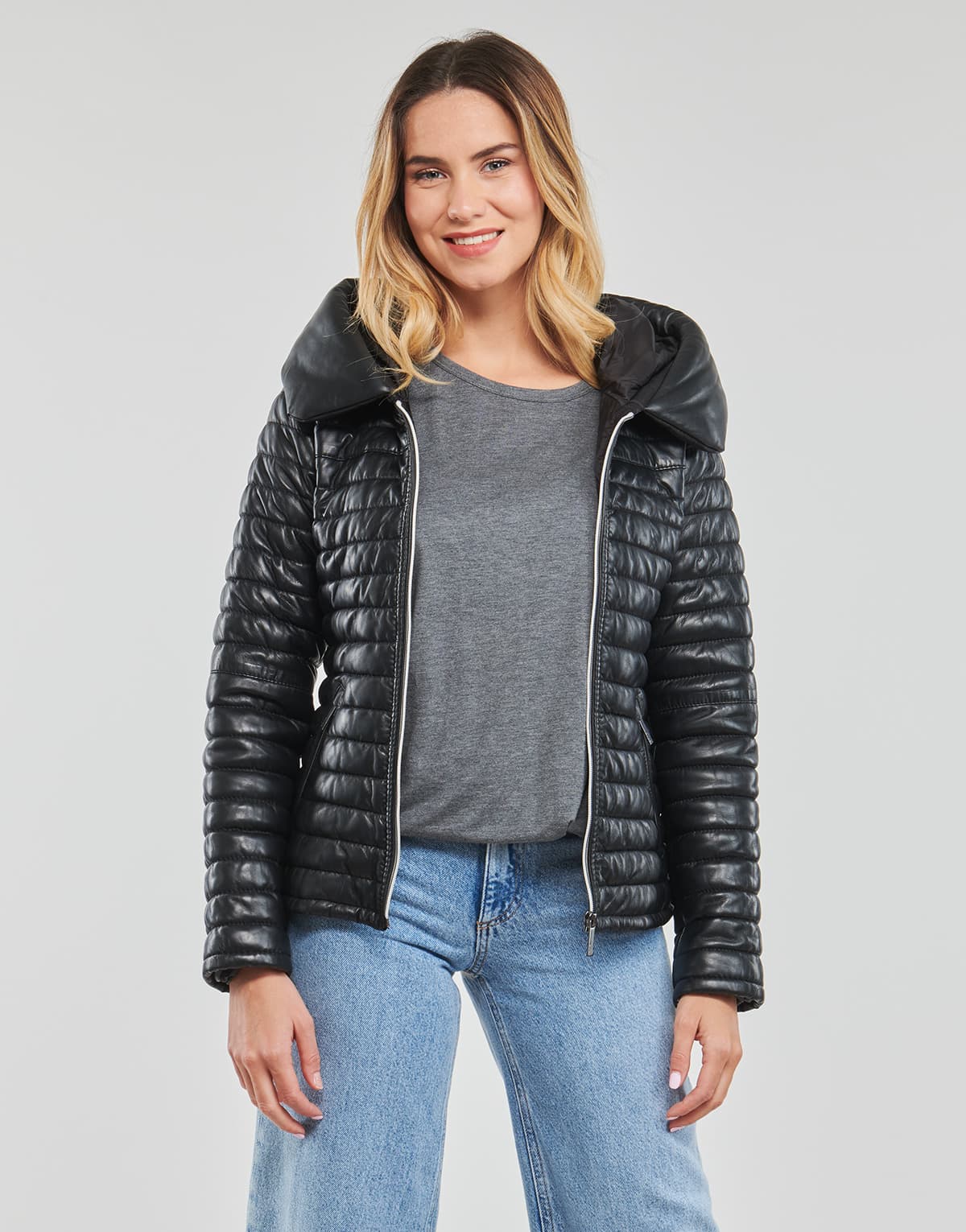 Women's Jackets Oakwood Black