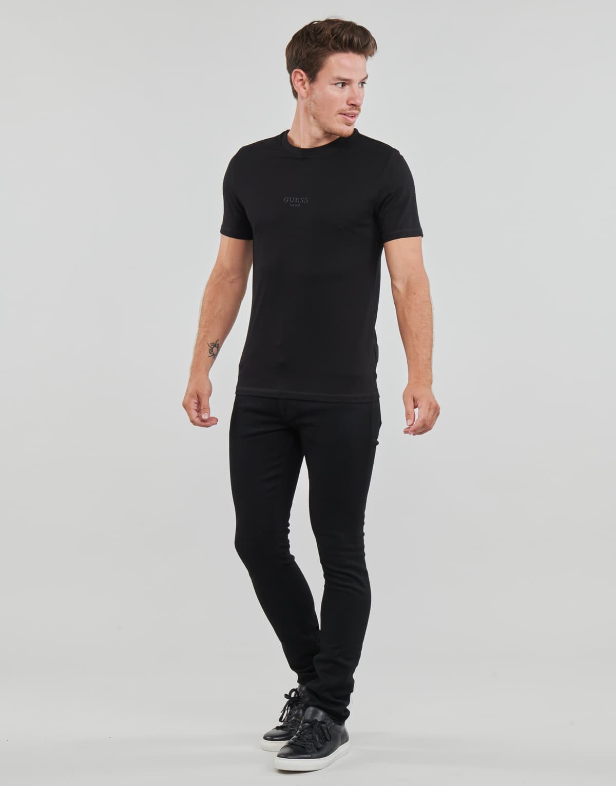 Men's T-Shirts Guess Black