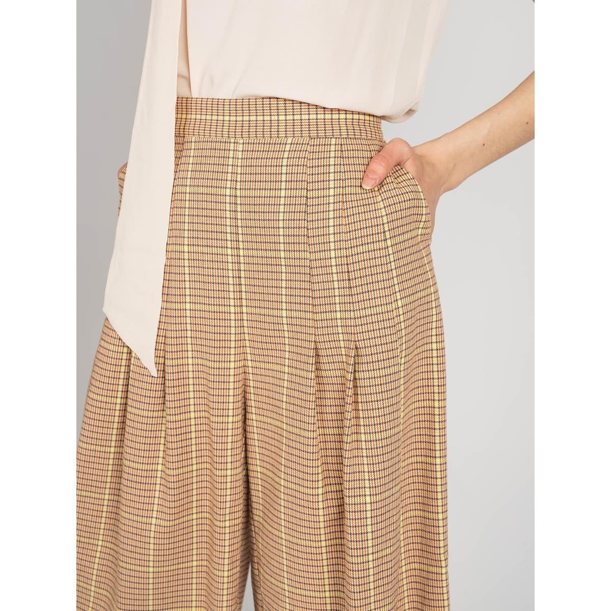 Women's Pants Patrizia Pepe Yellow