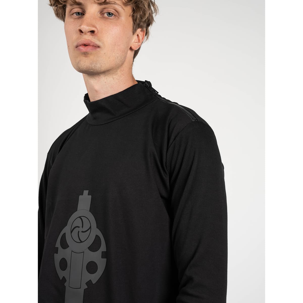 Women's Sports T-Shirts La Haine Inside Us Black