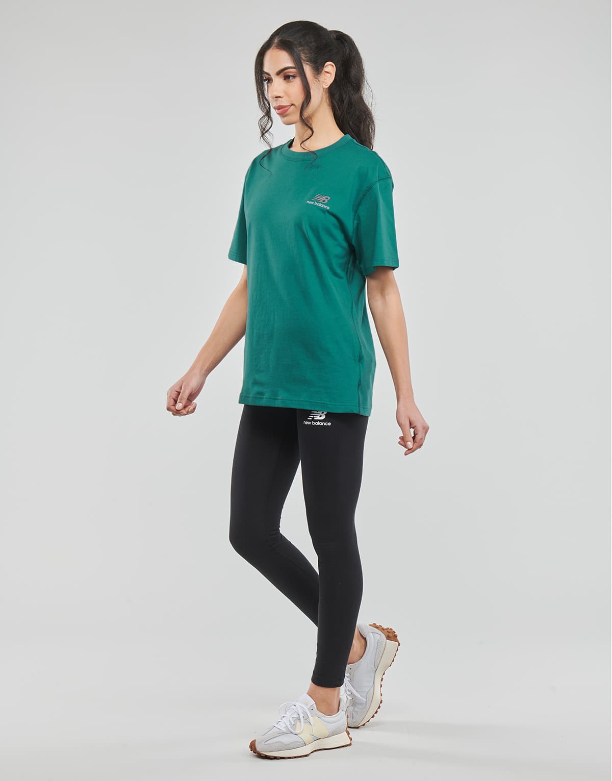 Women's T-Shirts New Balance Green