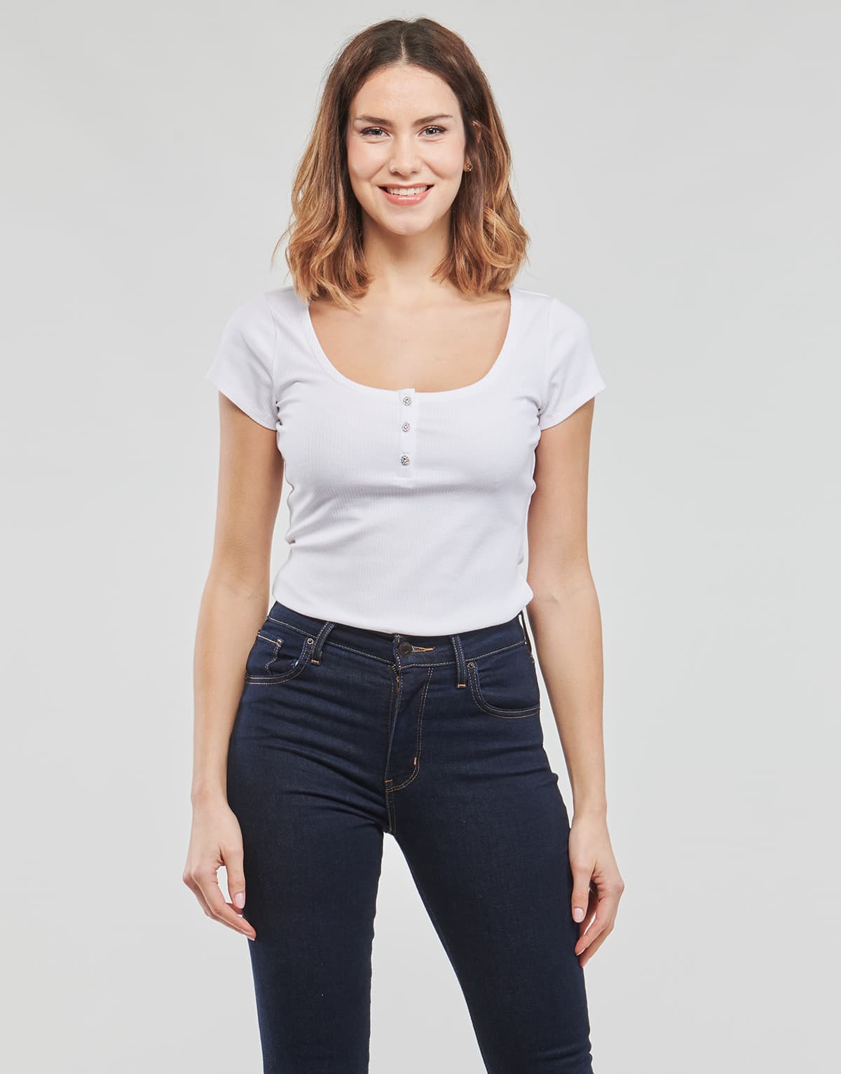 Women's T-Shirts Guess White