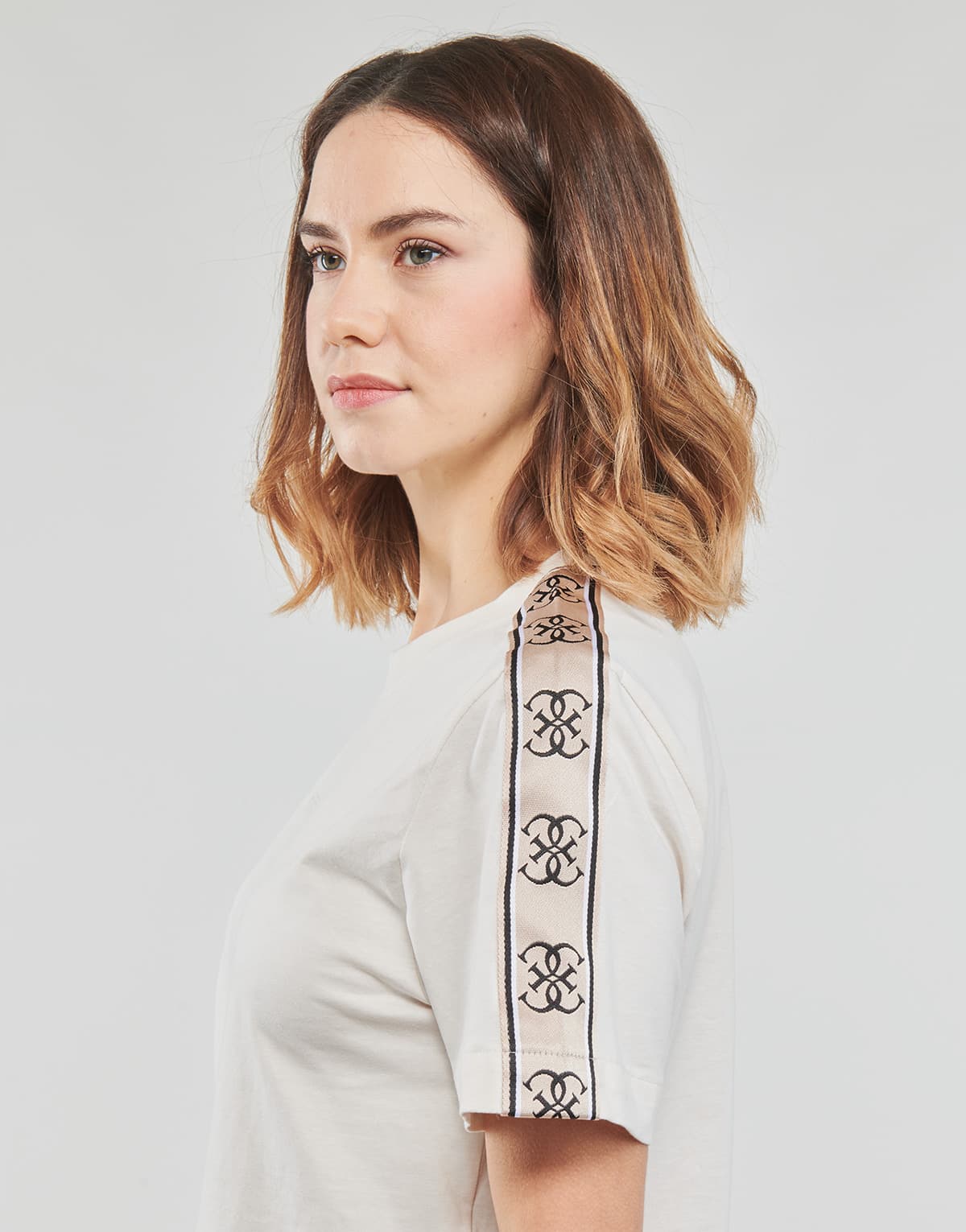 Women's T-Shirts Guess White