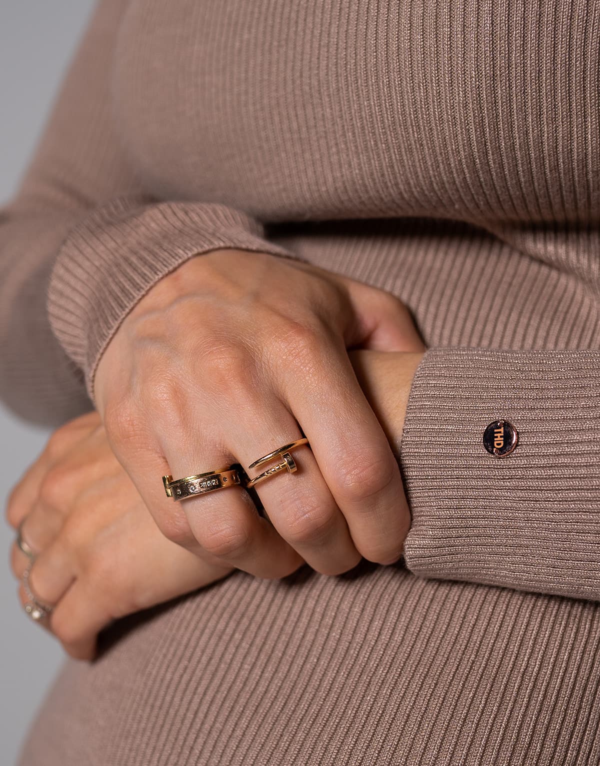 Women's T-Shirts THEAD. Brown