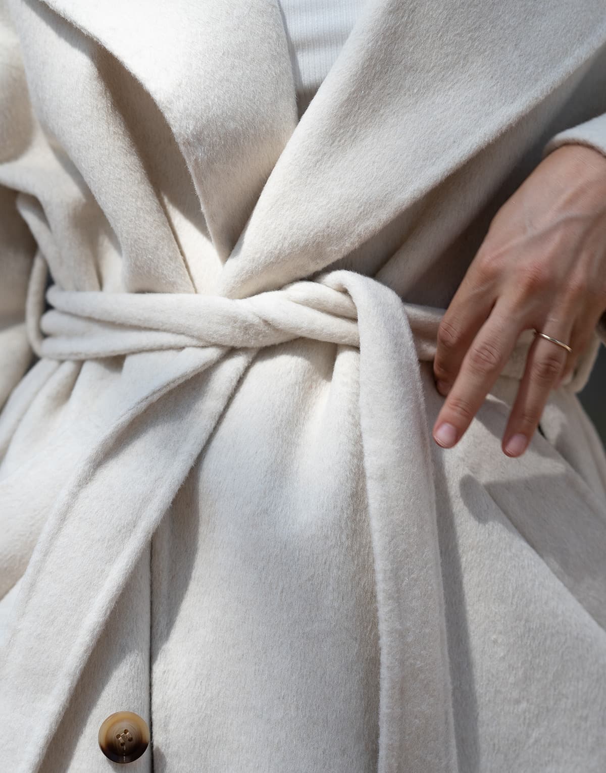 Women's Coats THEAD. White