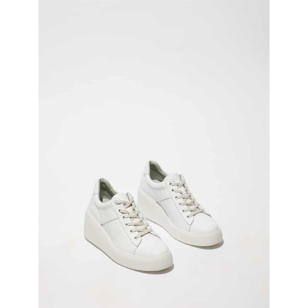 Women's Sneakers Fly London White