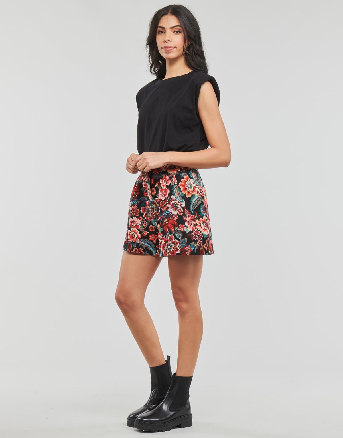 Women's Shorts Betty London Multicolor