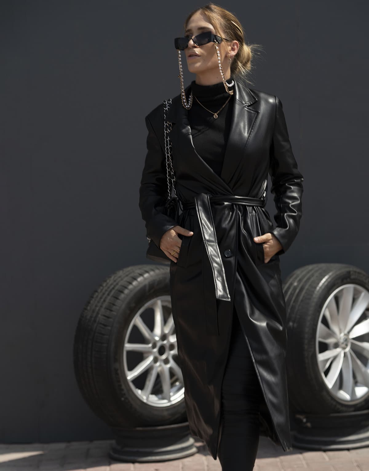 Women's Coats THEAD. Black