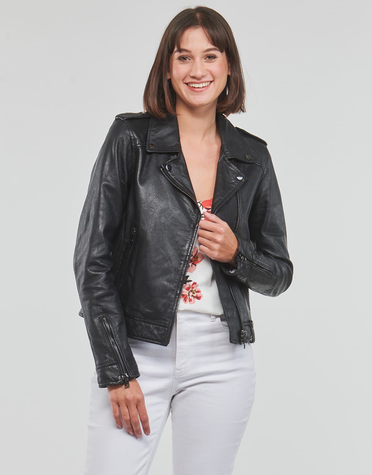Women's Jackets Oakwood Black