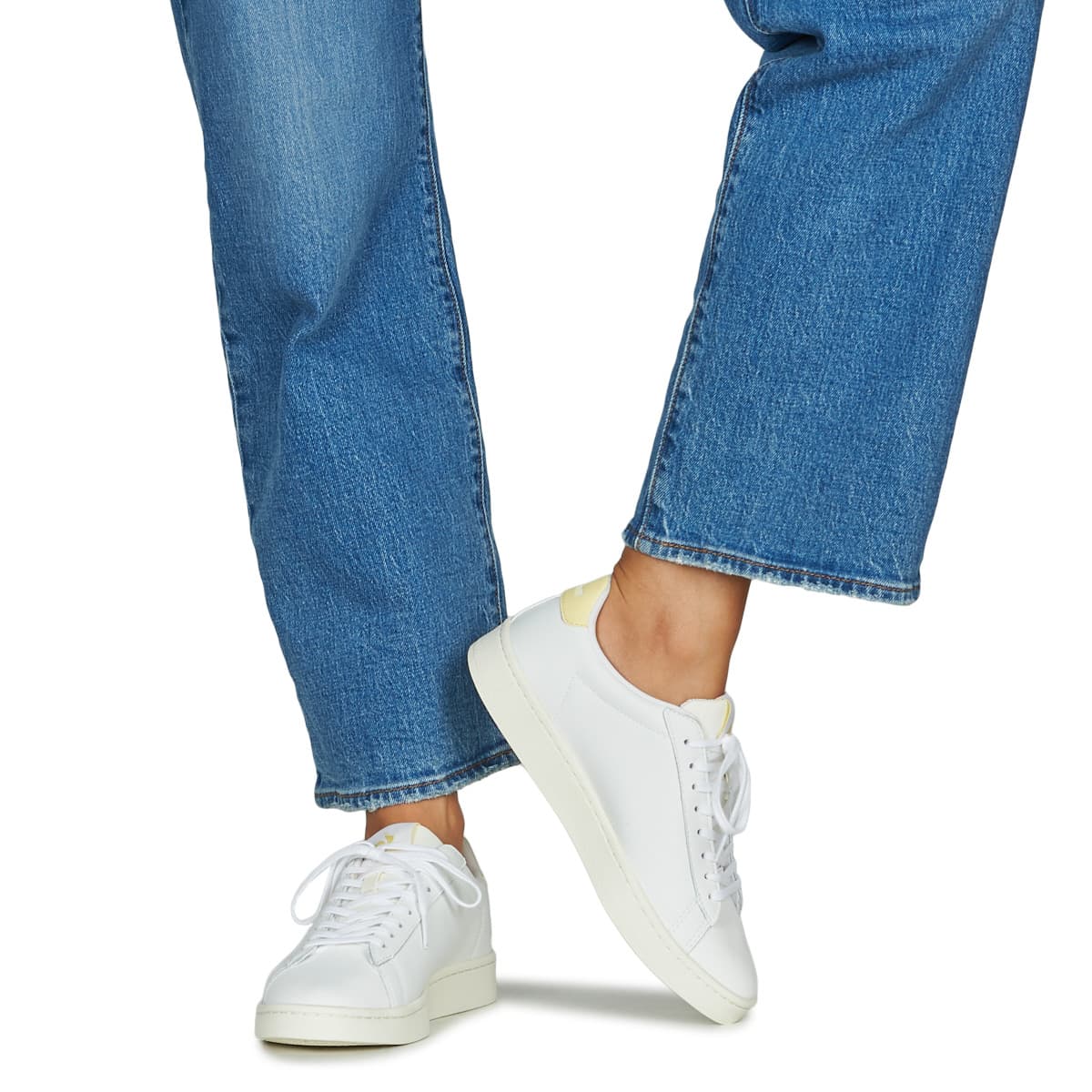 Women's Sports Shoes Le Coq Sportif White