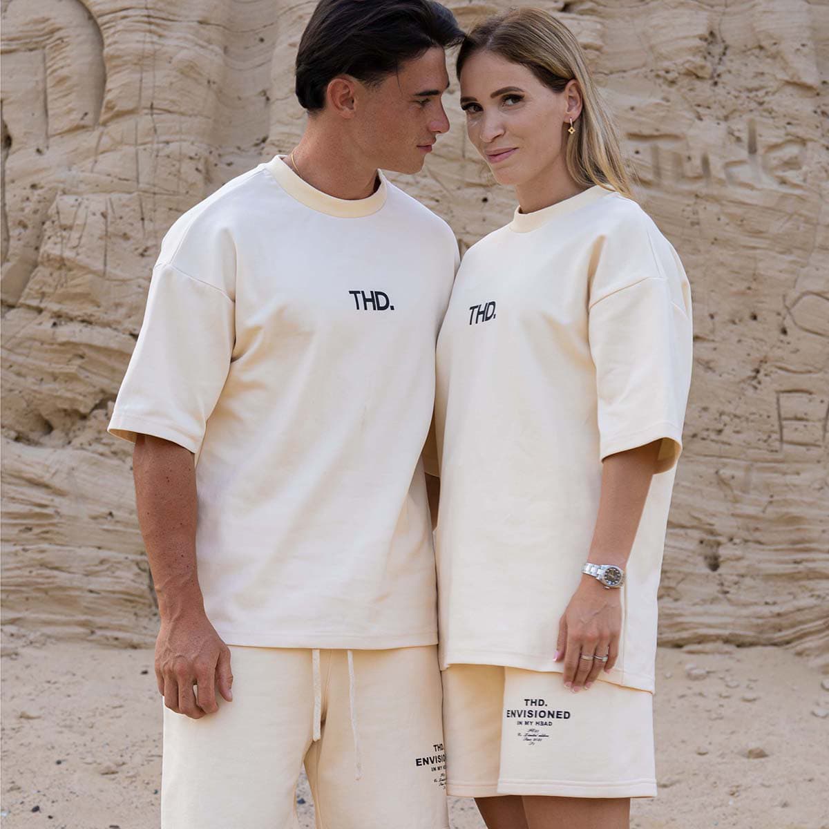 T-shirt με κοντά μανίκια THEAD. APRIL