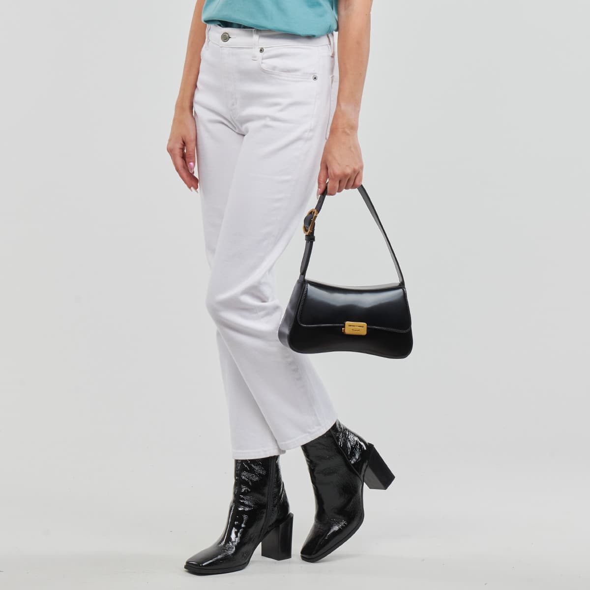 Women's Shoulder Bags Emporio Armani Black