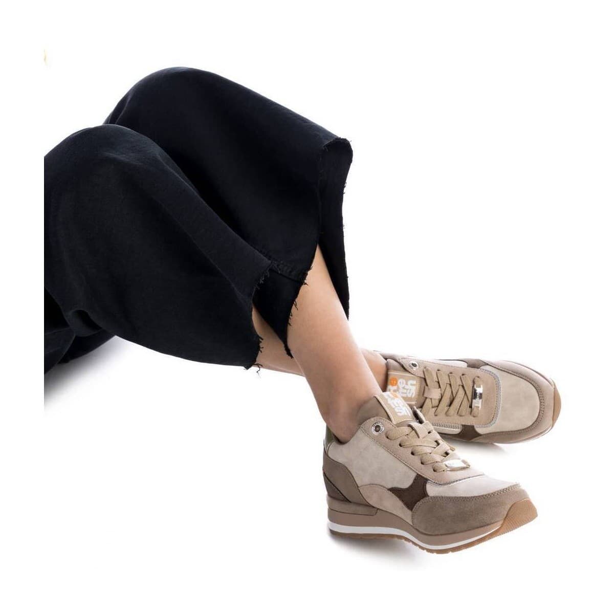 Women's Sneakers Refresh Brown