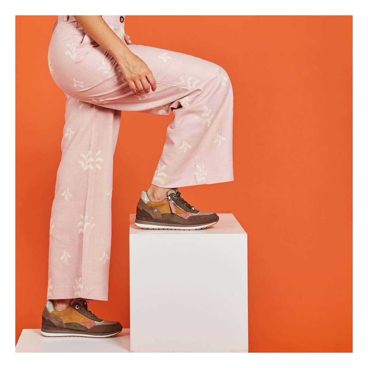 Women's Sneakers Refresh Yellow