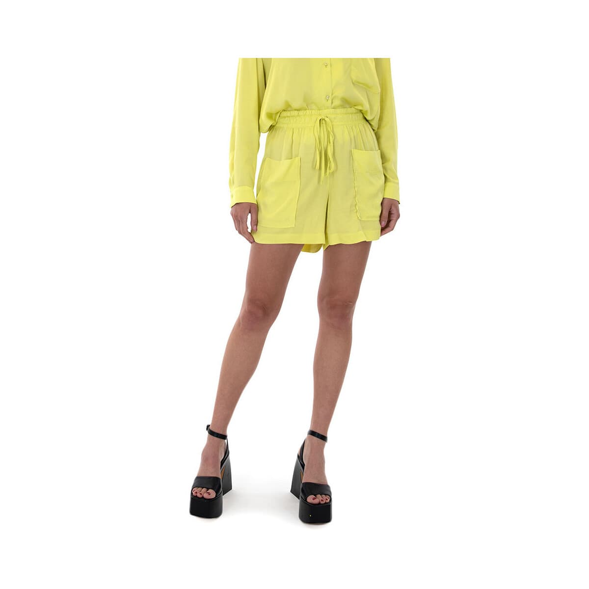 Women's Shorts Black N Black Multicolor