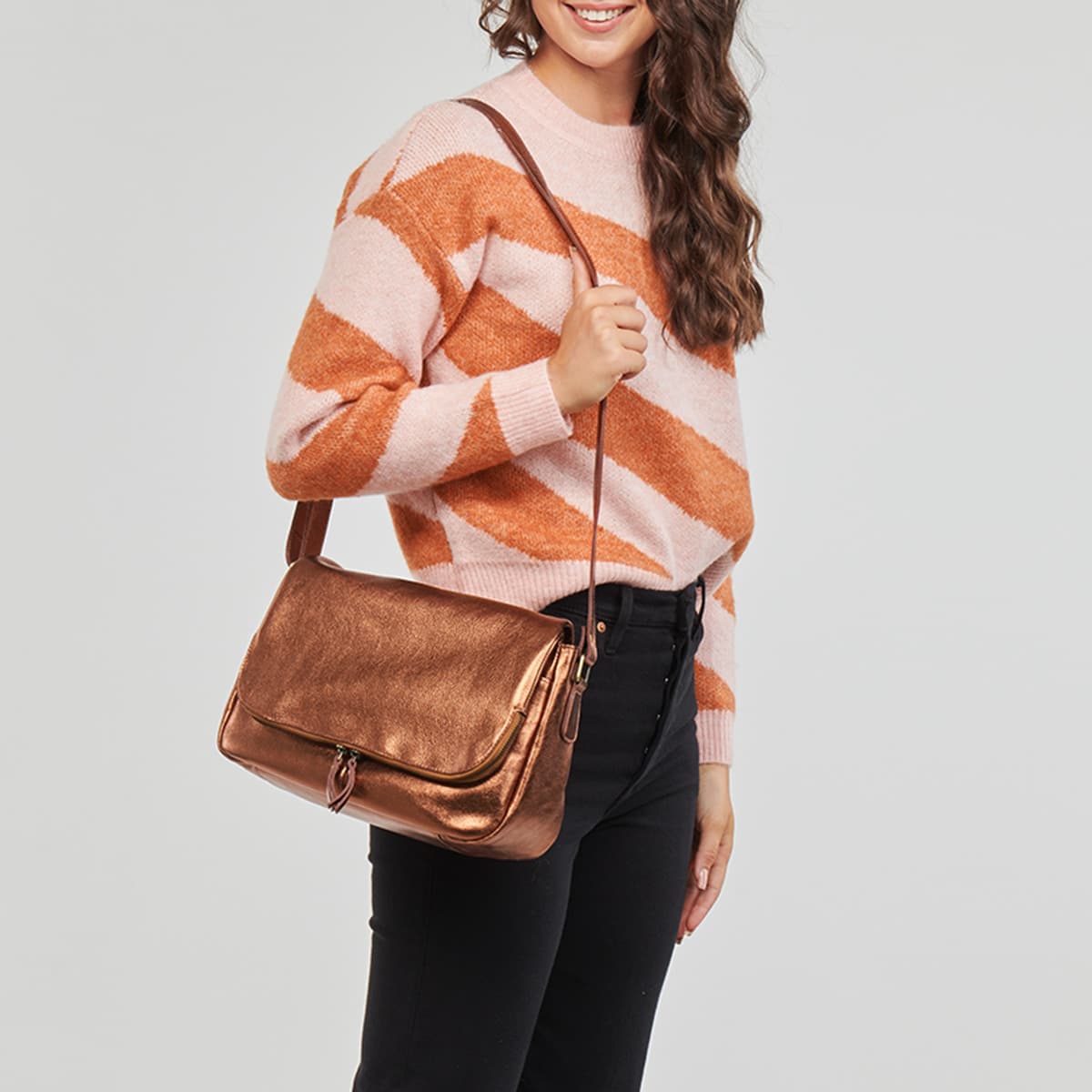 Women's Shoulder Bags Betty London Gold