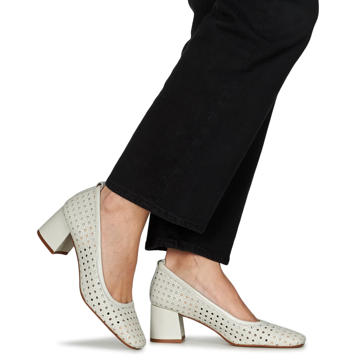 Women's Pumps Betty London White