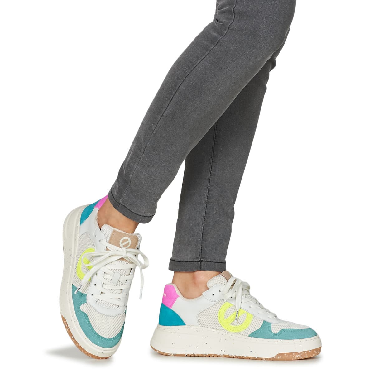 Women's Sneakers No Name White