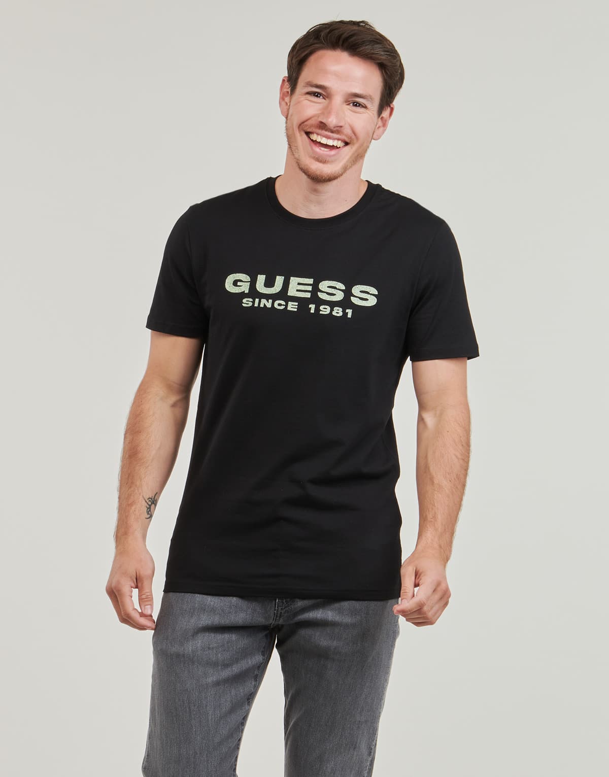 Men's T-Shirts Guess Black