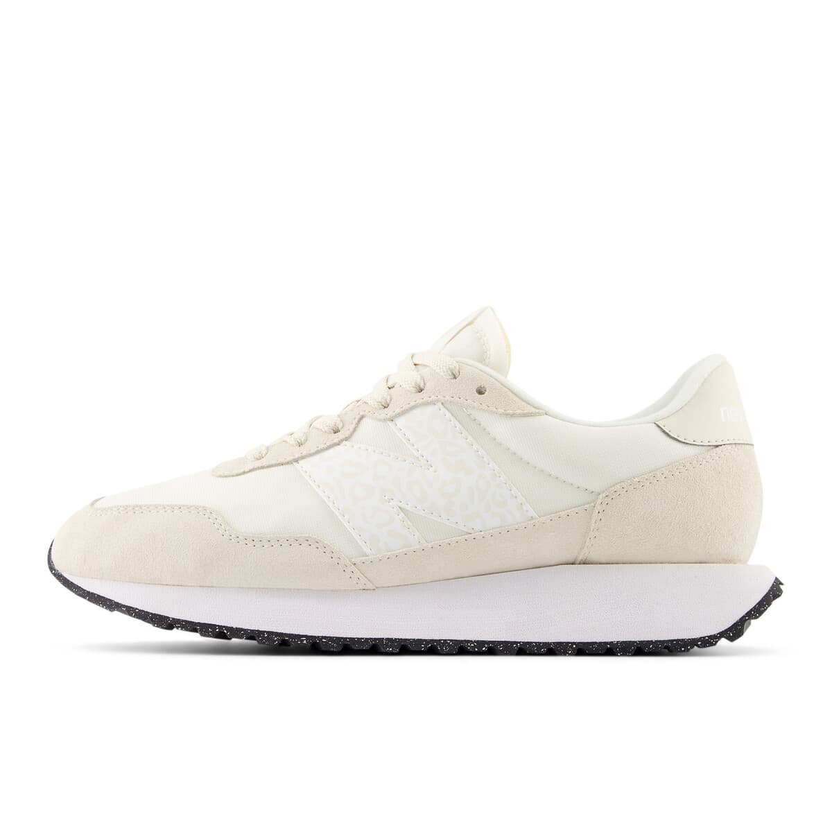 Women's Sneakers New Balance Beige
