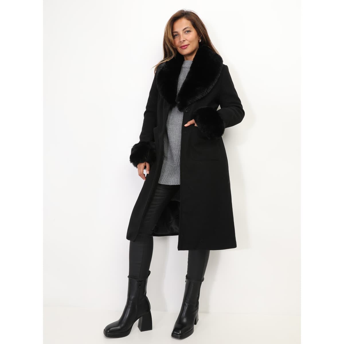Women's Coats La Modeuse Black