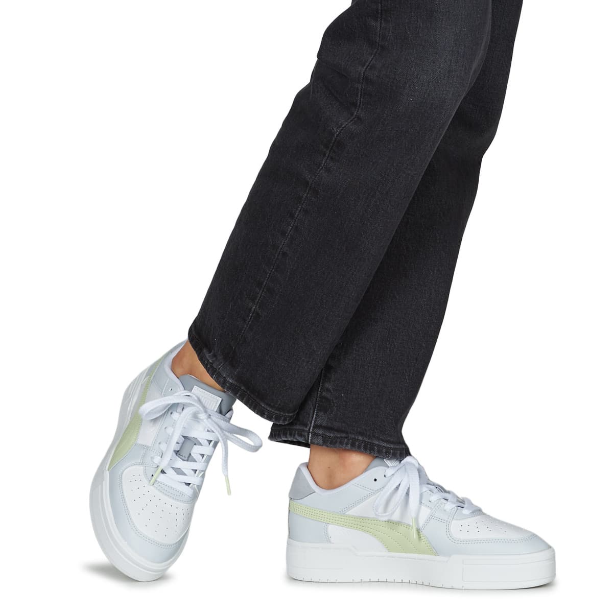 Women's Sneakers Puma White