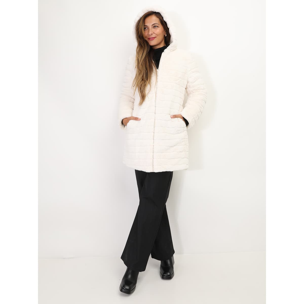 Women's Coats La Modeuse White