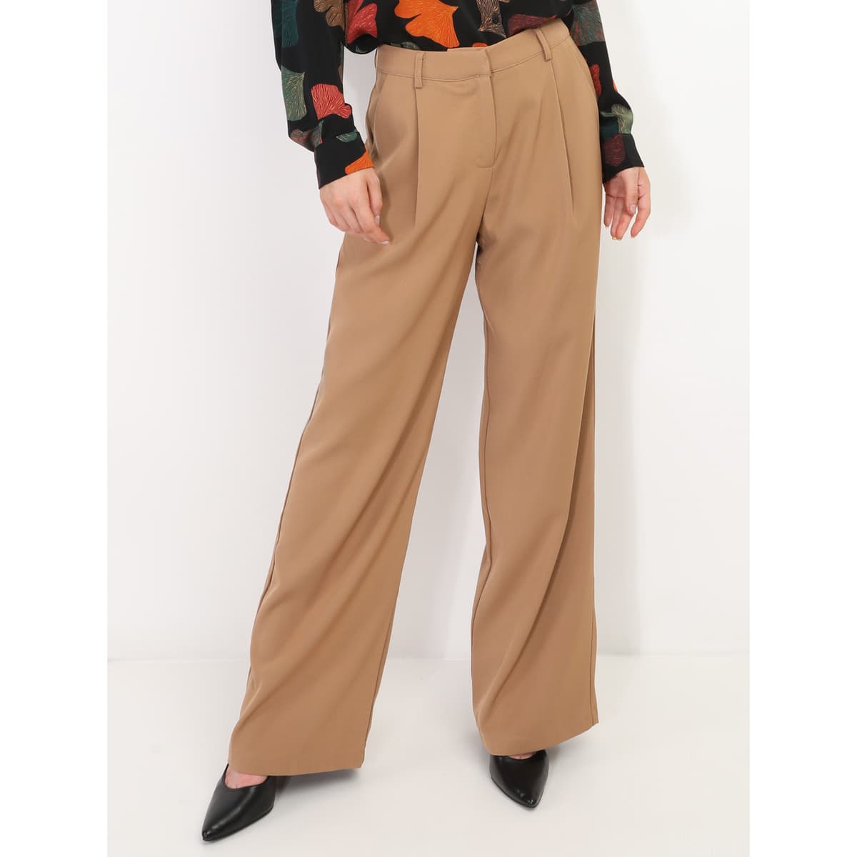 Women's Pants La Modeuse Brown