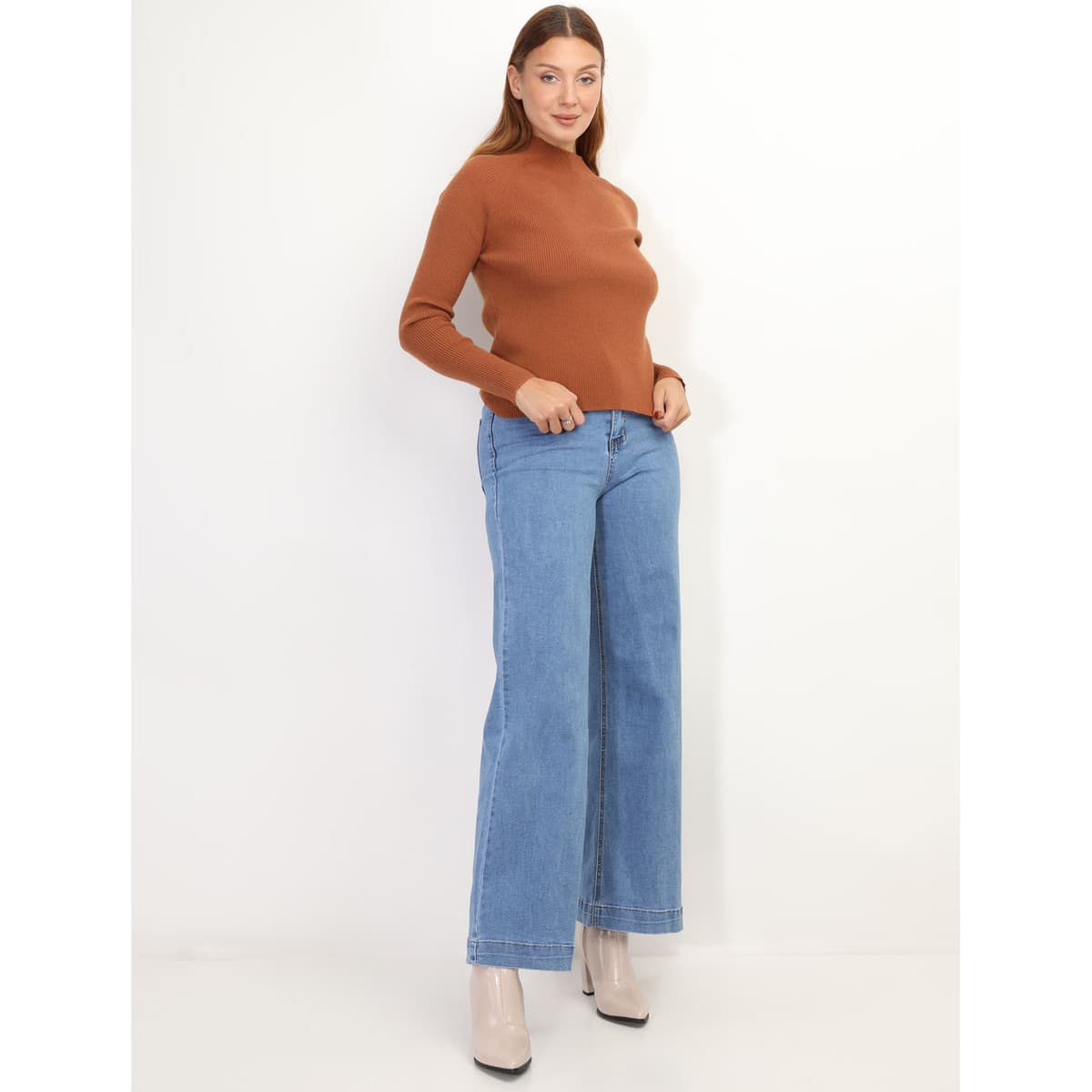 Women's Sweaters La Modeuse Brown