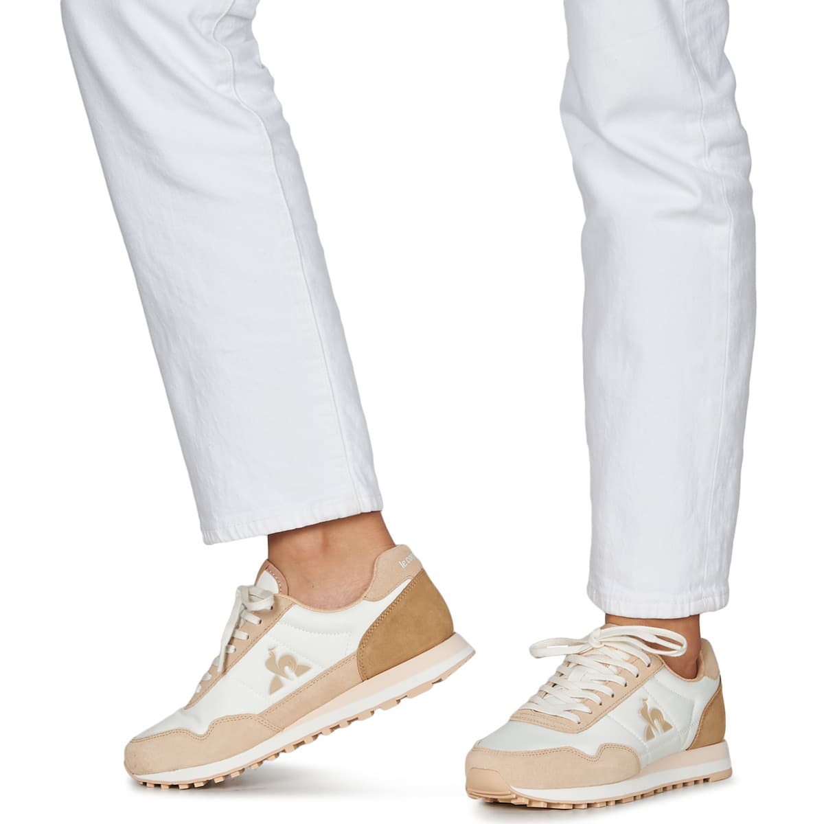 Women's Sports Shoes Le Coq Sportif Beige