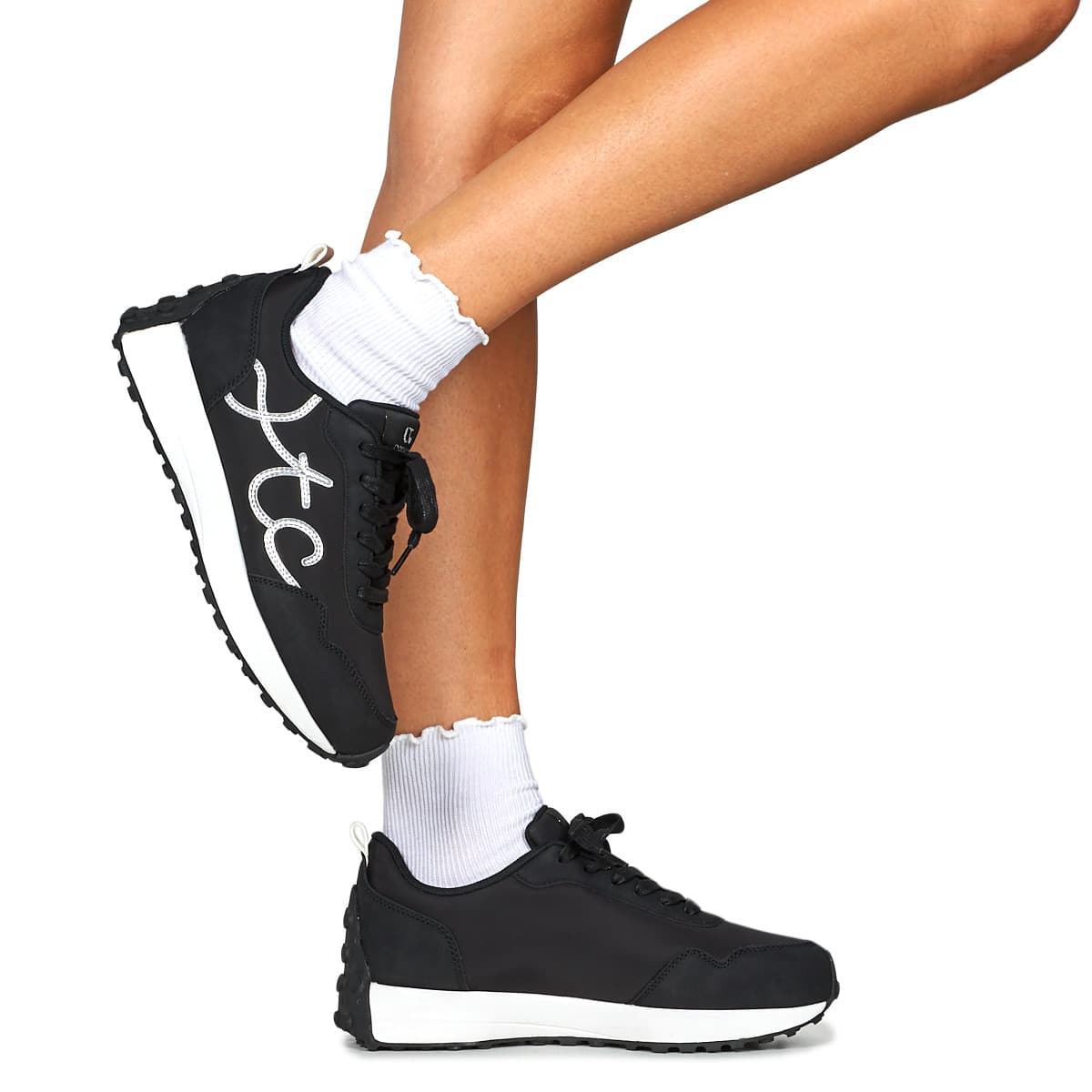 Women's Sneakers Le Temps des Cerises Black